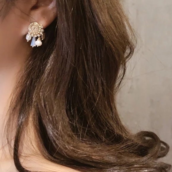 SALE💕 Mini Chandelier Earrings 🌟 - Picture 6 of 6